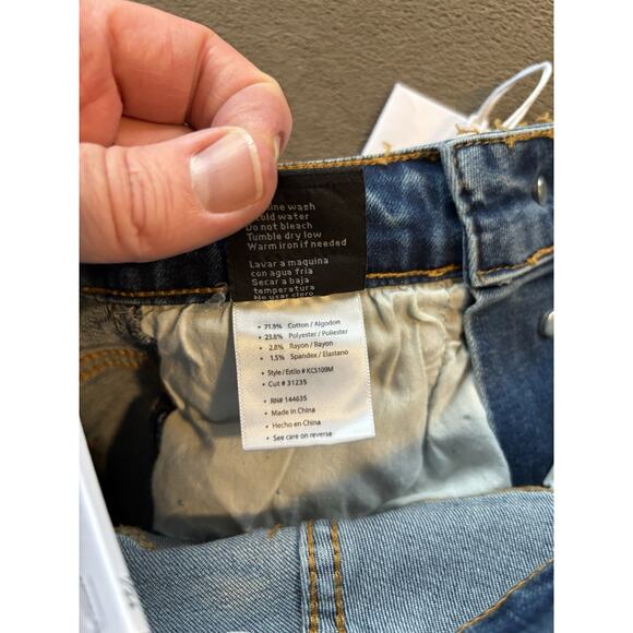 KanCan Distressed Denim Blue Jeans Size 1/24 New With Tags - Picture 7 of 12